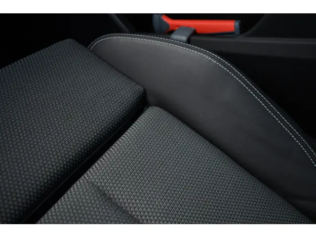Audi Q5 50 TFSI e S-Edition 2023 Hybride Benzine 65