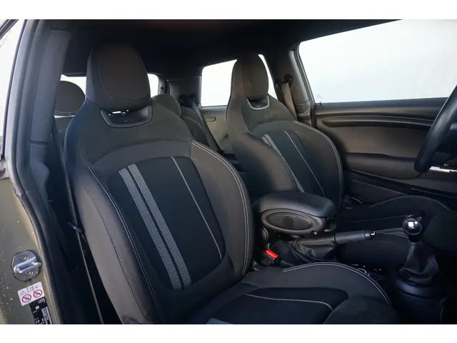 MINI 3-Deurs Cooper 2019 Benzine 7
