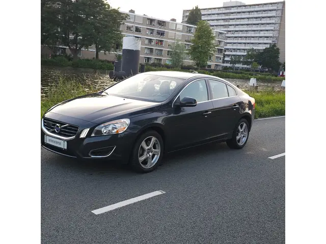 Volvo S60 2.0 T5 Momentum 2013 Benzine 7