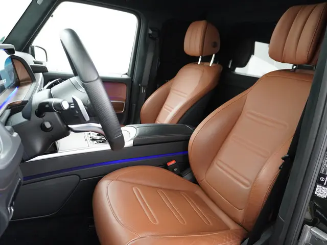 Mercedes-Benz G-Klasse 400 D AMG line 2023 Diesel 15
