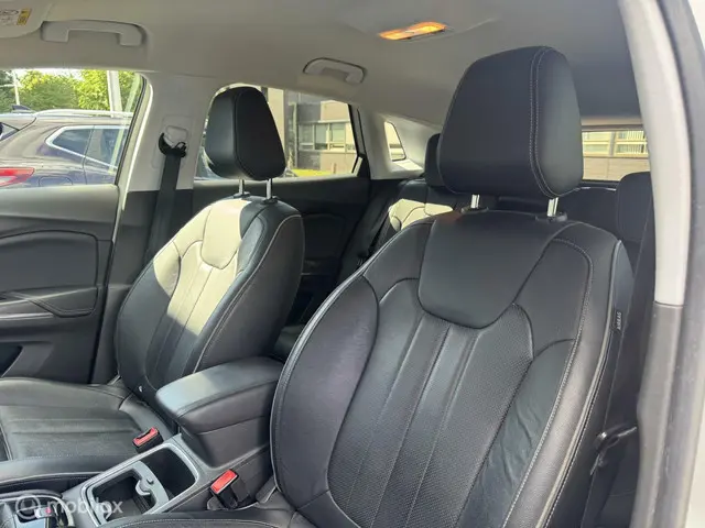 Opel Grandland X 1.2 Turbo Ultimate / Bomvol 2018 Benzine 20