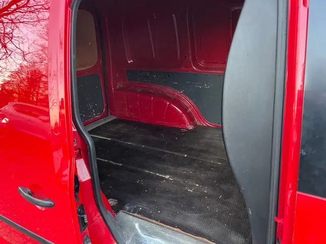 Volkswagen Caddy 2.0 TDI L1H1 BMT Trendline 2016 Diesel 9