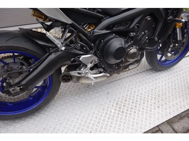 Yamaha MT 09 SP 2018 Benzine 10
