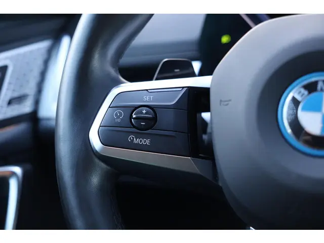 BMW X1 xDrive30e 2023 Hybride Benzine 23