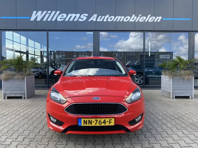 Ford Focus Wagon 1.0 Titanium 2016 Benzine 2