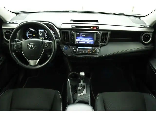 Toyota RAV4 2.5 Hybrid AWD Style 2018 Hybride Benzine 4