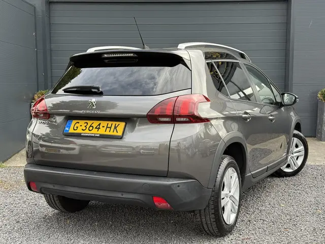 Peugeot 2008 1.2 PureTech Signature 2019 Benzine 4