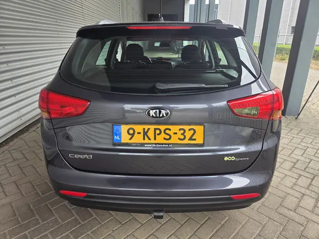 Kia cee'd Sportswagon 1.6 GDI Comfort Pack 2013 Benzine 11
