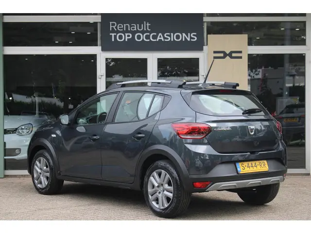Dacia Sandero Stepway 1.0 TCe 90 Comfort 2023 Benzine 6
