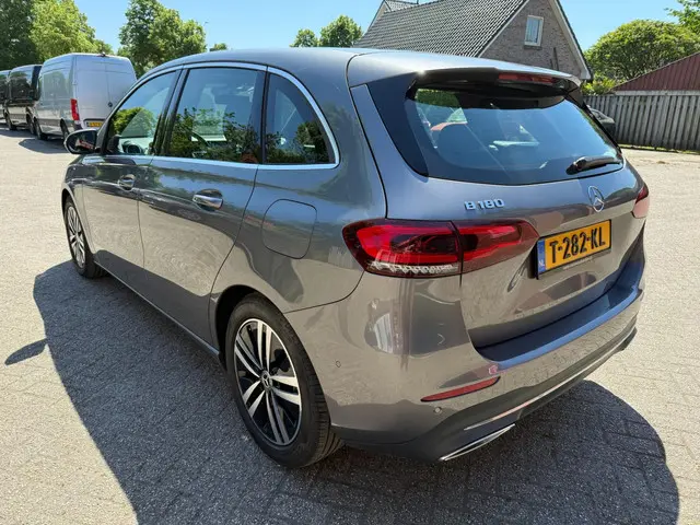 Mercedes-Benz B-Klasse 180 Premium Plus 2020 Benzine 8