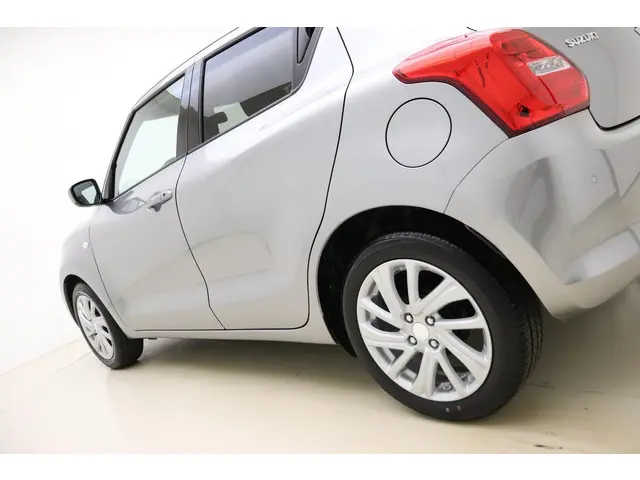 Suzuki Swift 1.2 Select Smart Hybrid 2024 Benzine 17