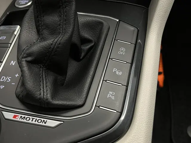 Volkswagen Tiguan 2.0 TSI 4Motion Highline 2018 Benzine 45