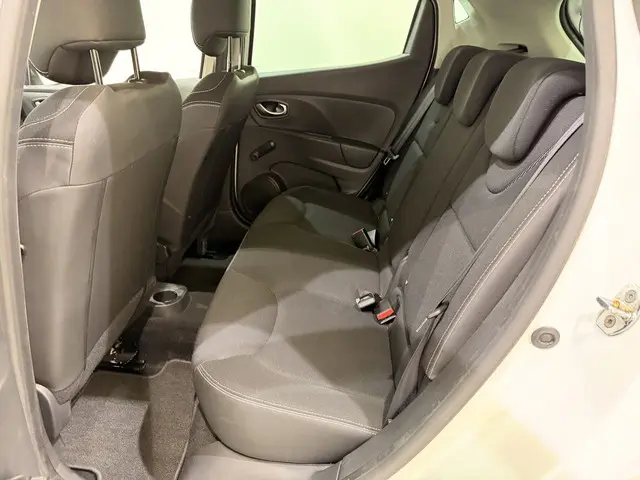Renault Clio HB 0.9 TCe 90 Night&Day 2015 Benzine 26