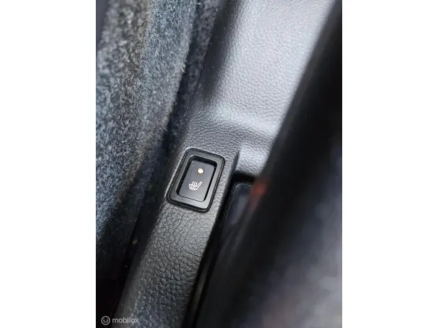 Suzuki Swift 1.2 X-tra zeer nette auto!! 2015 Benzine 17