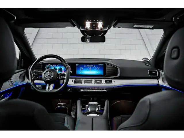Mercedes-Benz GLE 450 2023 Benzine 32
