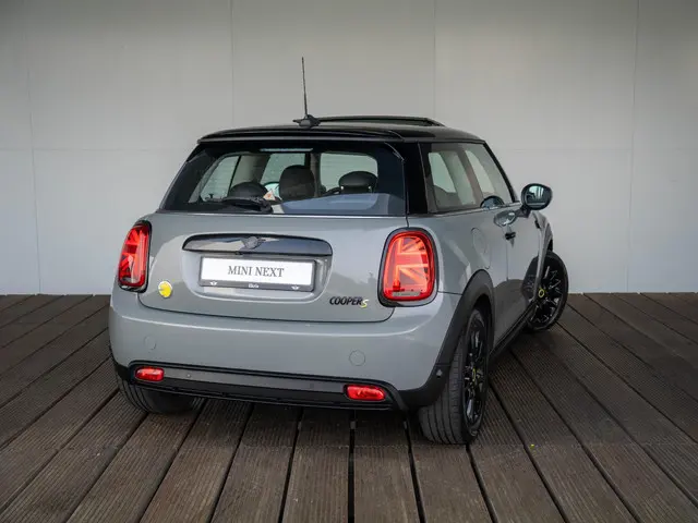 MINI Electric 3-deurs 2022 Elektrisch 15