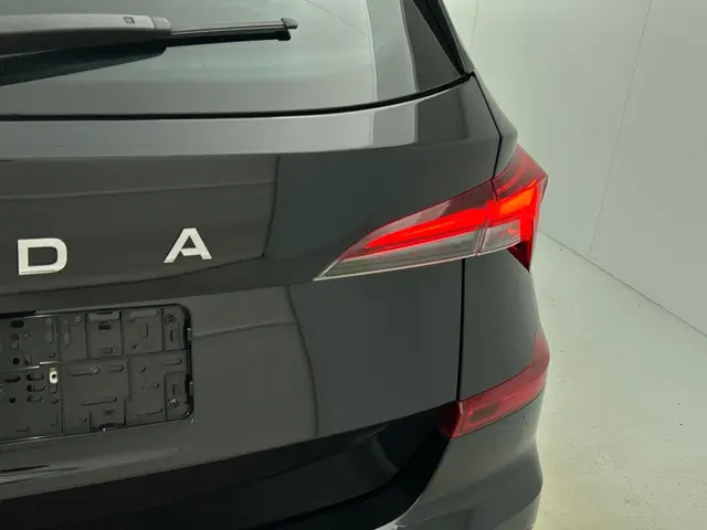 Škoda Kamiq 1.0 TSI Business Edition DSG 2025 Benzine 23