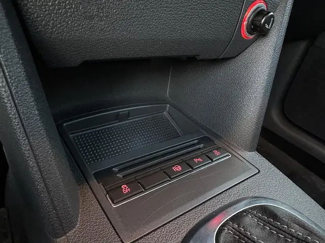 Volkswagen Touran 1.4 TSI Highline 2013 Benzine 17