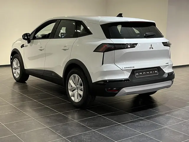 Mitsubishi Grandis 1.8 HEV Intense 2026 Hybride Benzine 7