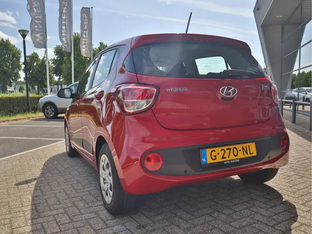Hyundai i10 1.0i Comfort 2019 Benzine 8