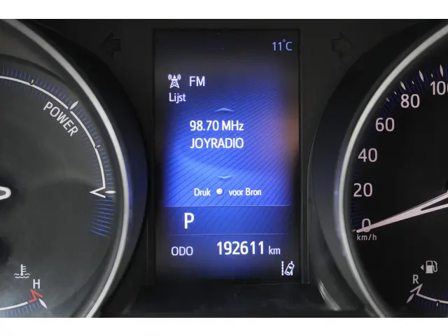 Toyota C-HR 1.8 Hybrid Active 2018 Hybride Benzine 17