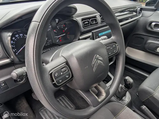 Citroën C3 1.2 PureTech Feel 2017 Benzine 11