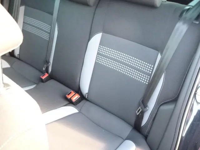 Volkswagen Polo 1.2 TSI LIVE UITVOERING 2013 Benzine 11