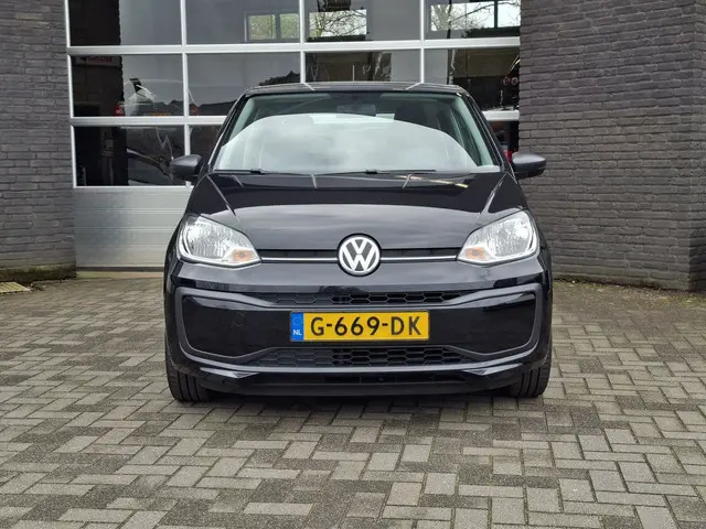 Volkswagen up! 1.0 BMT take up! | Airco 2019 Benzine 2