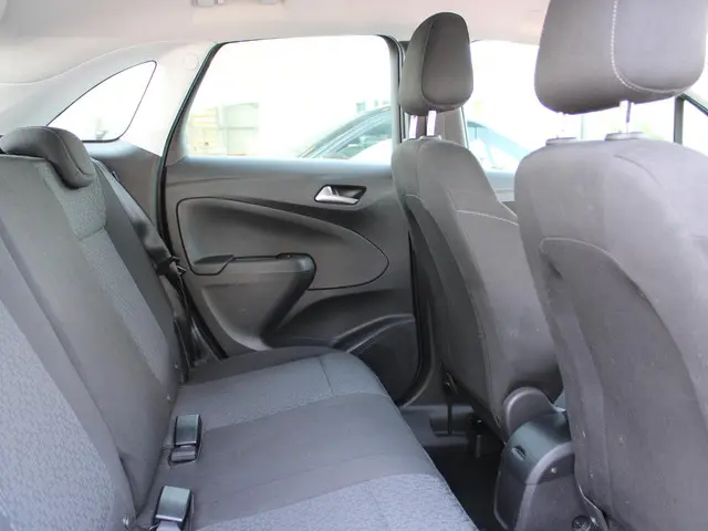 Opel Crossland X 1.2 Online Edition 2017 Benzine 9