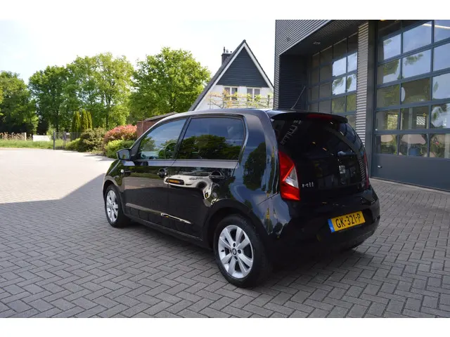 SEAT Mii 1.0 Sport Connect automaat 2015 Benzine 8
