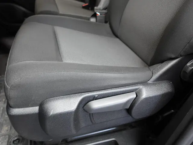 Opel Vivaro 2.0 BlueHDi 145PK L3 Automaat 2024 Diesel 12