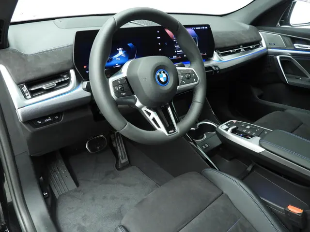 BMW iX2 eDrive20 2026 Elektrisch 6