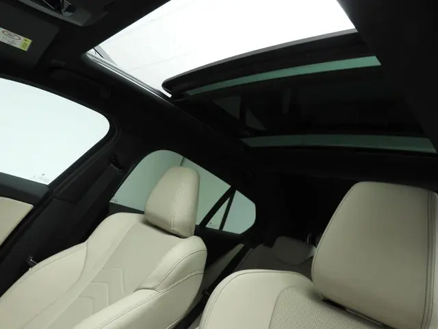 BMW 1 Serie 120 2025 Benzine 21