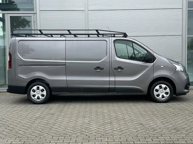 Renault Trafic 1.6 dCi 125 T29 L2H1 Luxe 2019 Diesel 4