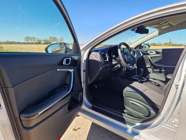 Kia Ceed 1.0 T-GDi !! 6000 km !! 2022 Benzine 21