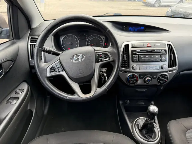 Hyundai i20 1.2i i-Motion |LED |BLUETOOTH 2013 Benzine 8