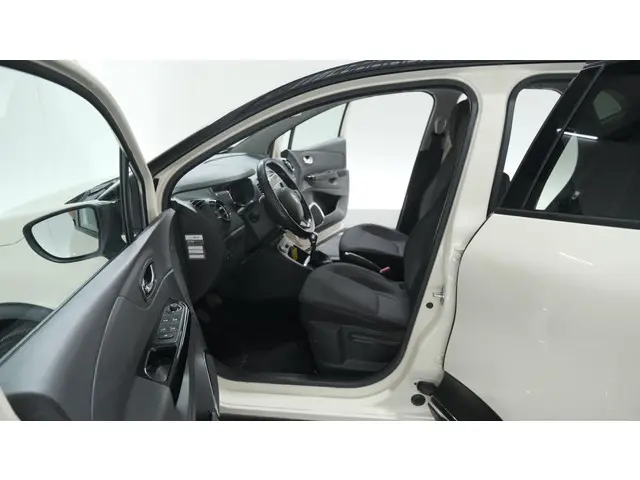 Renault Captur TCe 120 Dynamique 2017 Benzine 22