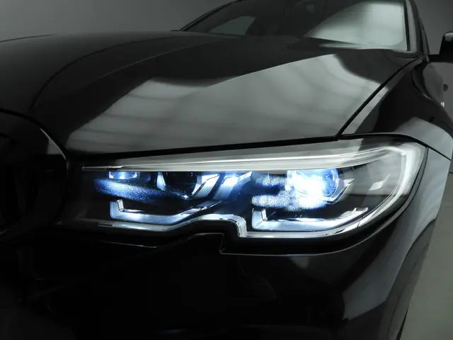 BMW 3 Serie Touring 318i 2022 Benzine 38