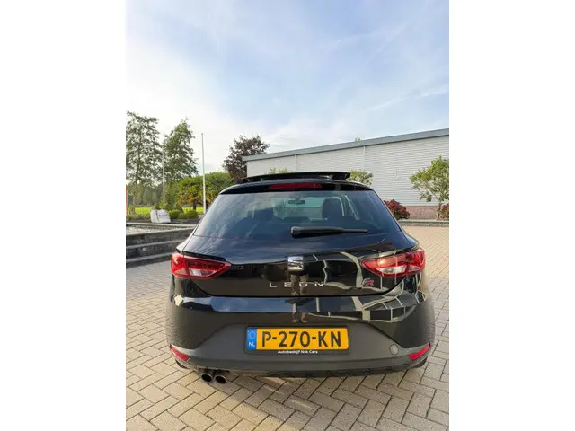 SEAT Leon 1.8 TSI - FR Connect - 180 PK 2016 Benzine 8
