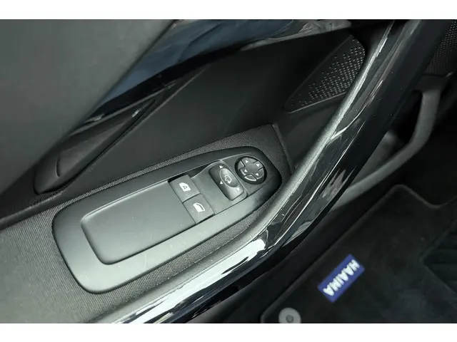 Peugeot 208 1.2 PureTech Signature 2019 Benzine 16