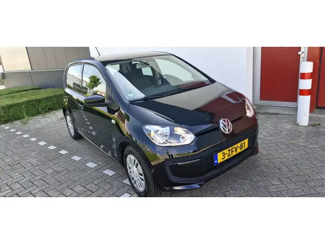 Volkswagen up! 1.0 move up! BlueM. 2015 Benzine 3