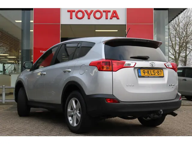 Toyota RAV4 2.0 Dynamic 4WD, Trekhaak 2013 Benzine 13