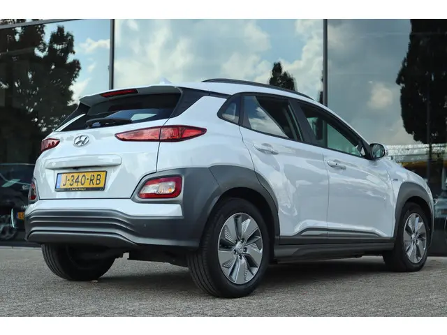 Hyundai Kona EV COMFORT 64 KWH 2020 Elektrisch 2