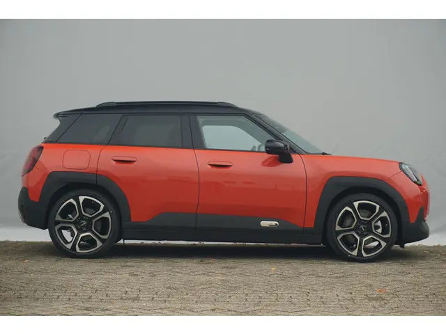 MINI Aceman SE 2025 Elektrisch 4