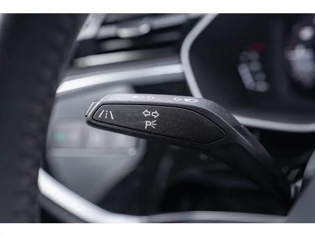Audi Q3 40 TFSI quattro S Line Pro Line S 2019 Benzine 27