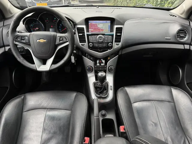 Chevrolet Cruze 1.8 LT 2013 Benzine 10