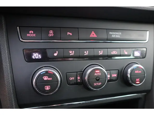 SEAT Leon ST 1.4 TSI FR 2014 Benzine 32