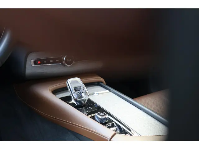 Volvo XC90 T8 Twin Engine AWD Inscription 2019 Benzine 28