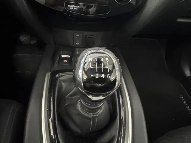 Nissan X-Trail 1.6 DIG-T Acenta 7p. 2015 Benzine 22