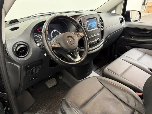 Mercedes-Benz eVito eVito Lang 66 kWh 2023 Elektrisch 10